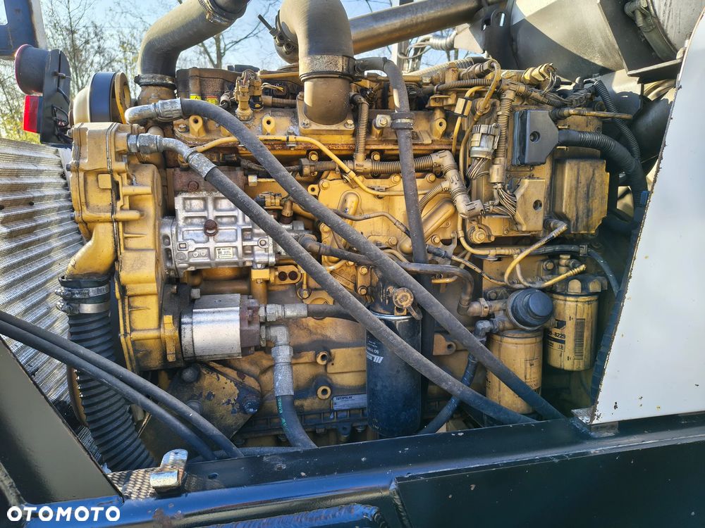 Caterpillar Caterpillar UNAC 300RR Mulczer kolejowy Liebherr atlas dwudrogowy zw - 24