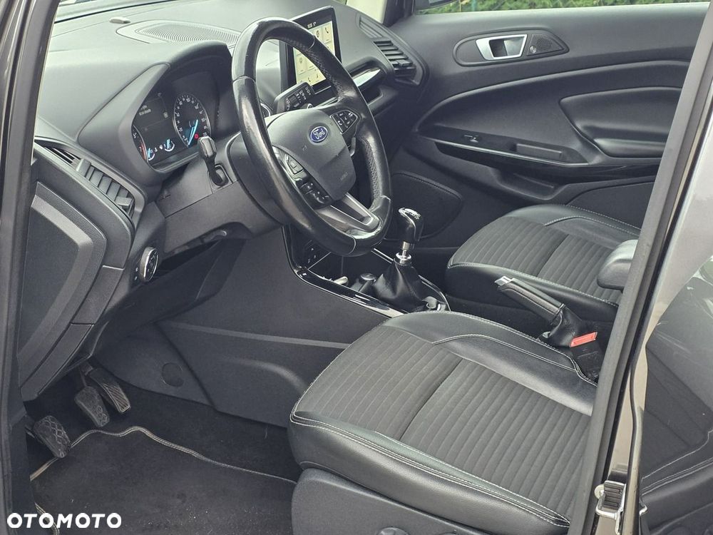 Ford EcoSport - 24