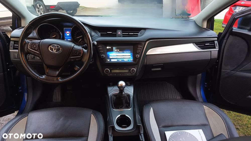 Toyota Avensis 1.8 Prestige - 26