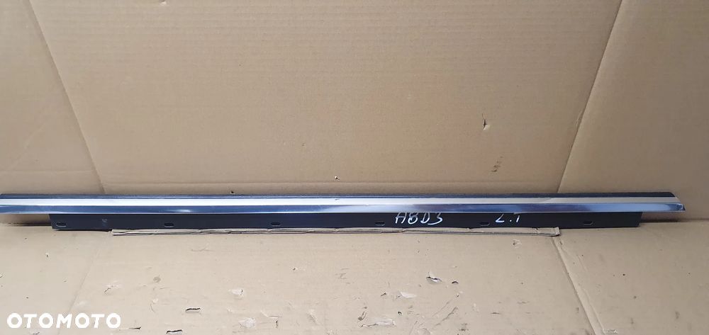 Listwa zgarniająca chrom drzwi lewy tył Audi A8 D3 4E0853763D - 4