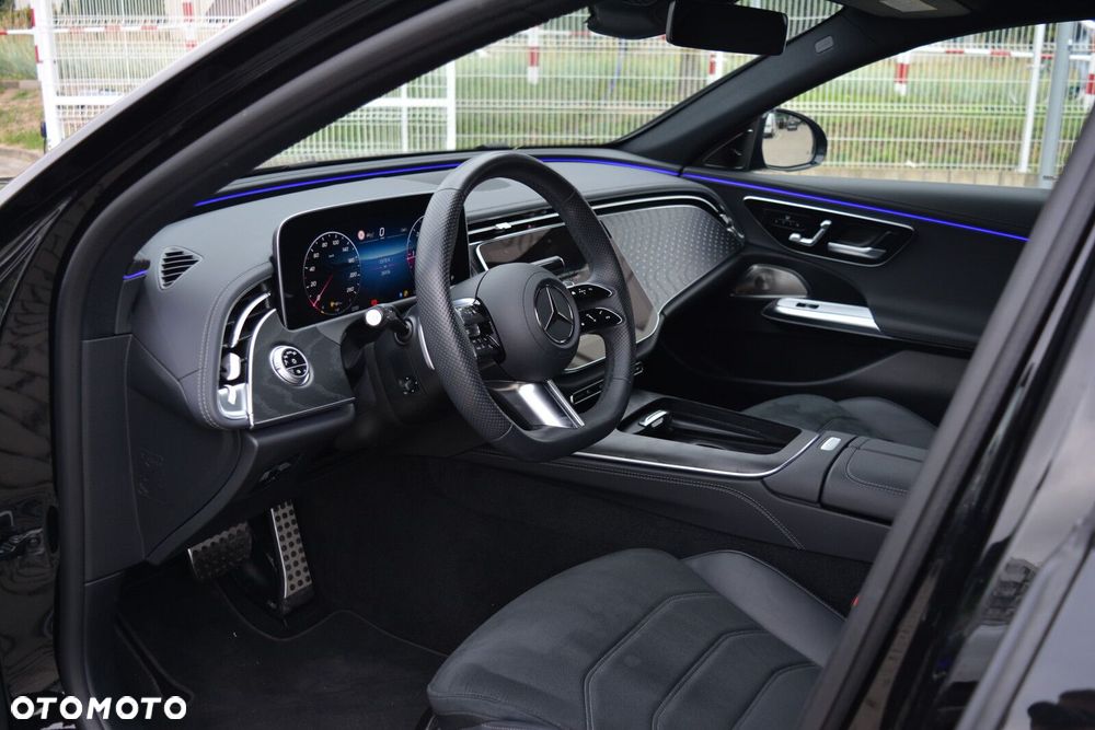 Mercedes-Benz Klasa E - 15