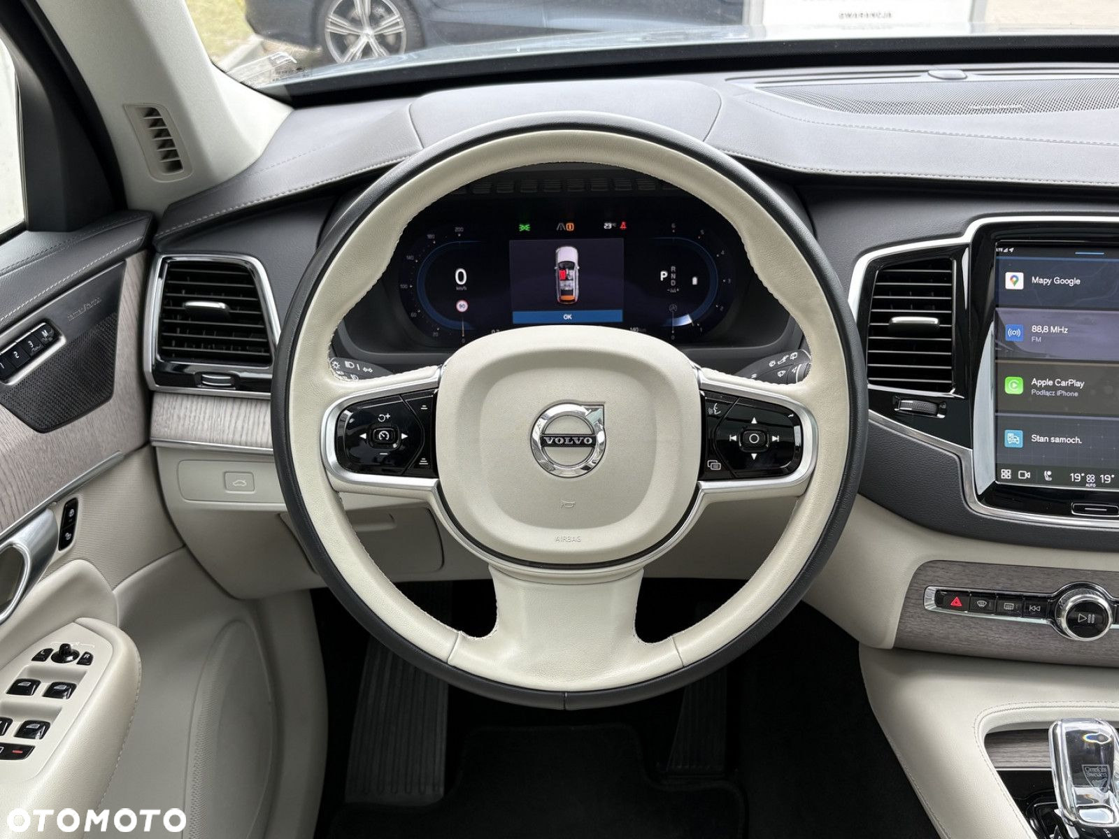 Volvo XC 90 - 17