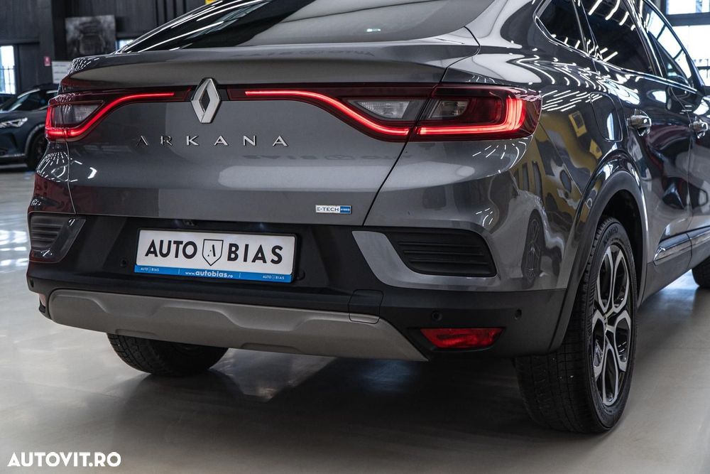 Renault Arkana E-TECH 145 Evolution - 14