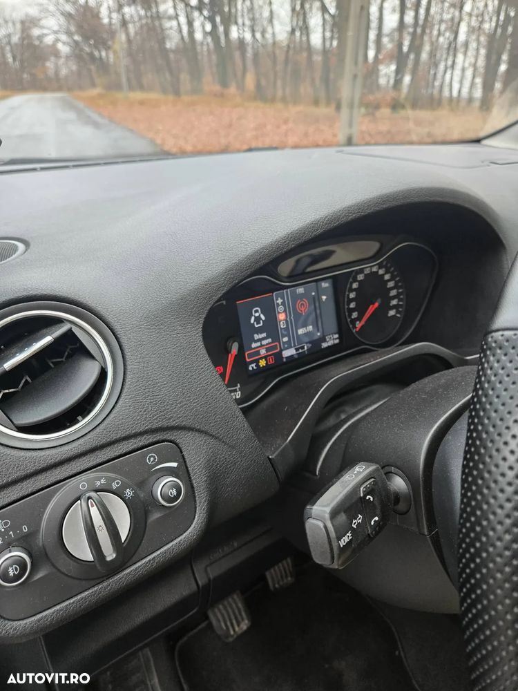 Ford S-Max 2.2 TDCi DPF Titanium - 29