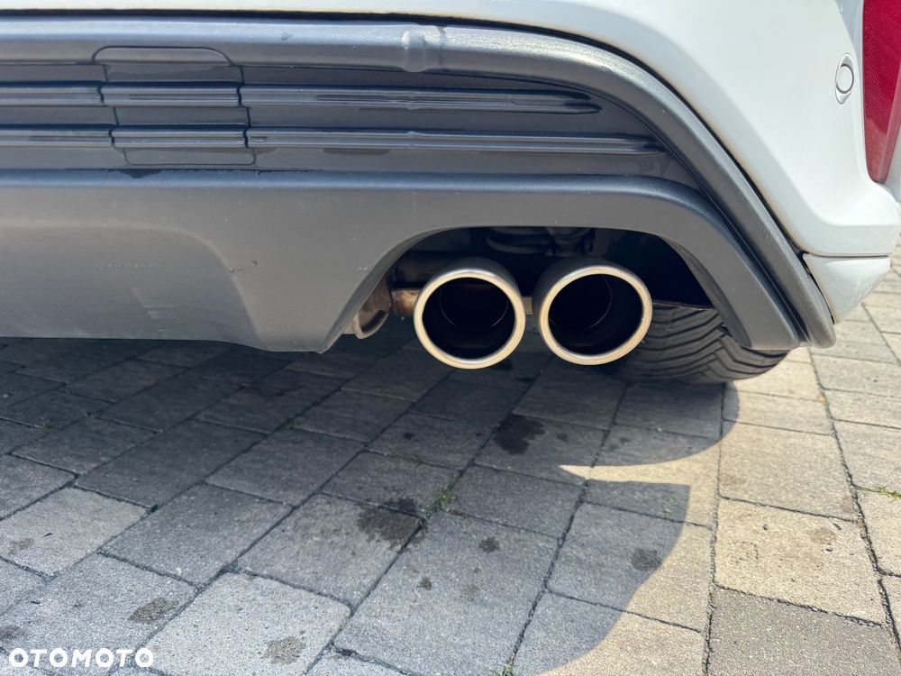 Ford Focus 1.0 EcoBoost Start-Stopp-System ST-LINE DESIGN - 16