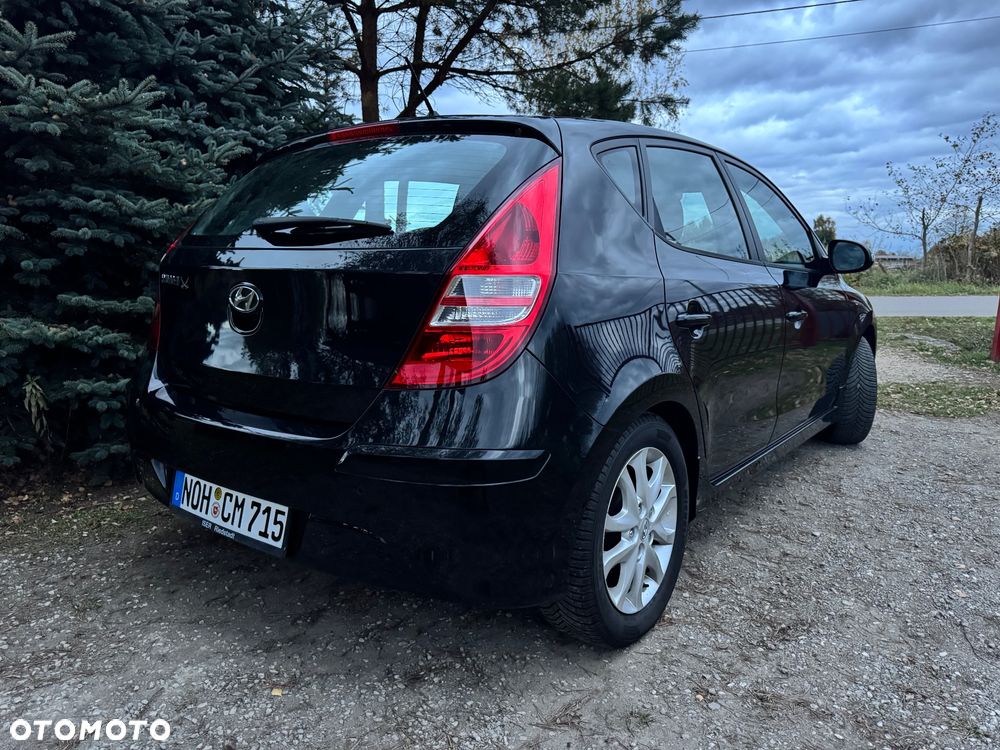 Hyundai i30 i30cw 1.4 FIFA WM Edition - 4