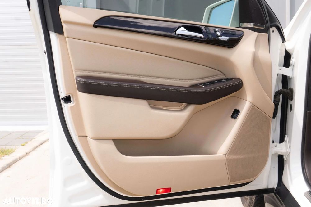 Mercedes-Benz GLS 450 4MATIC 9G-TRONIC - 11