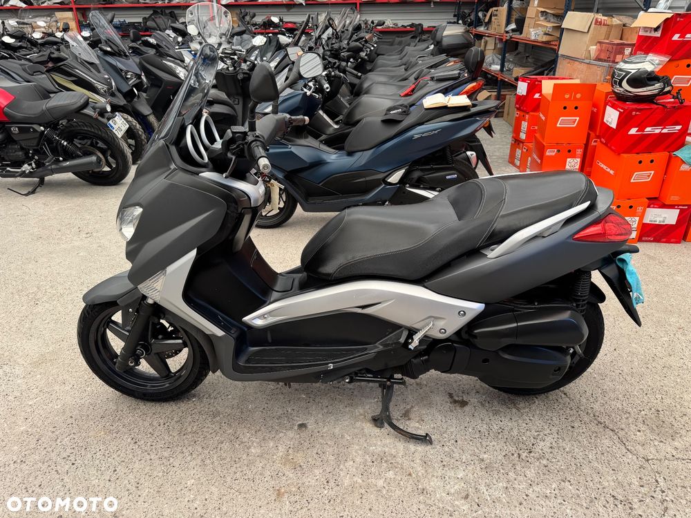 Yamaha X-max - 4