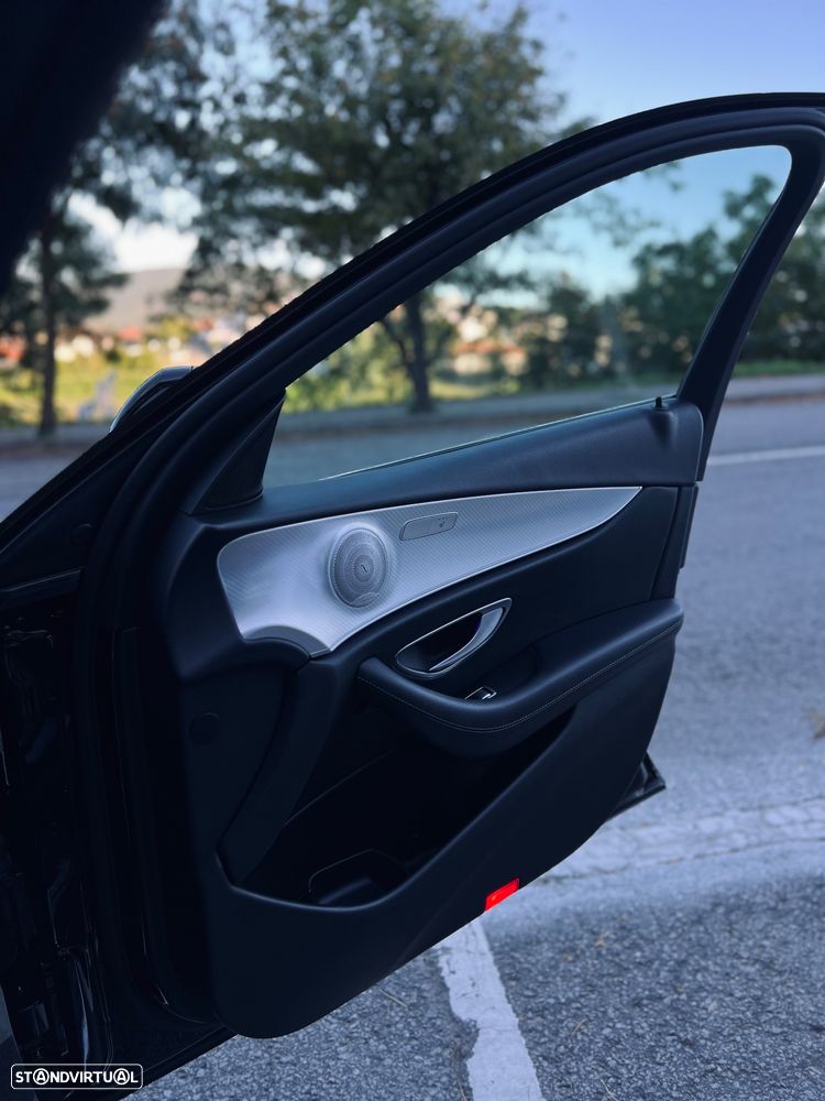 Mercedes-Benz E 300 Bluetec Hybrid Avantgarde - 25