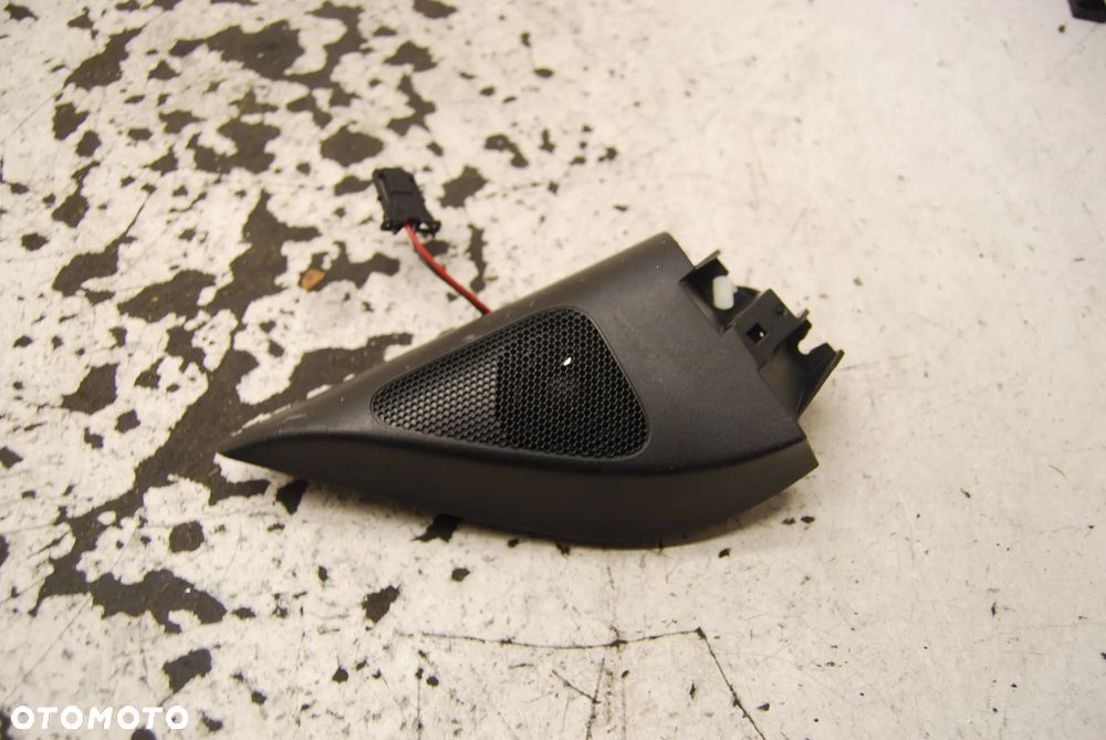 OSŁONA TRÓJKĄT PRAWY GŁOŚNIK 3C0837994 VW PASSAT B6 - 5