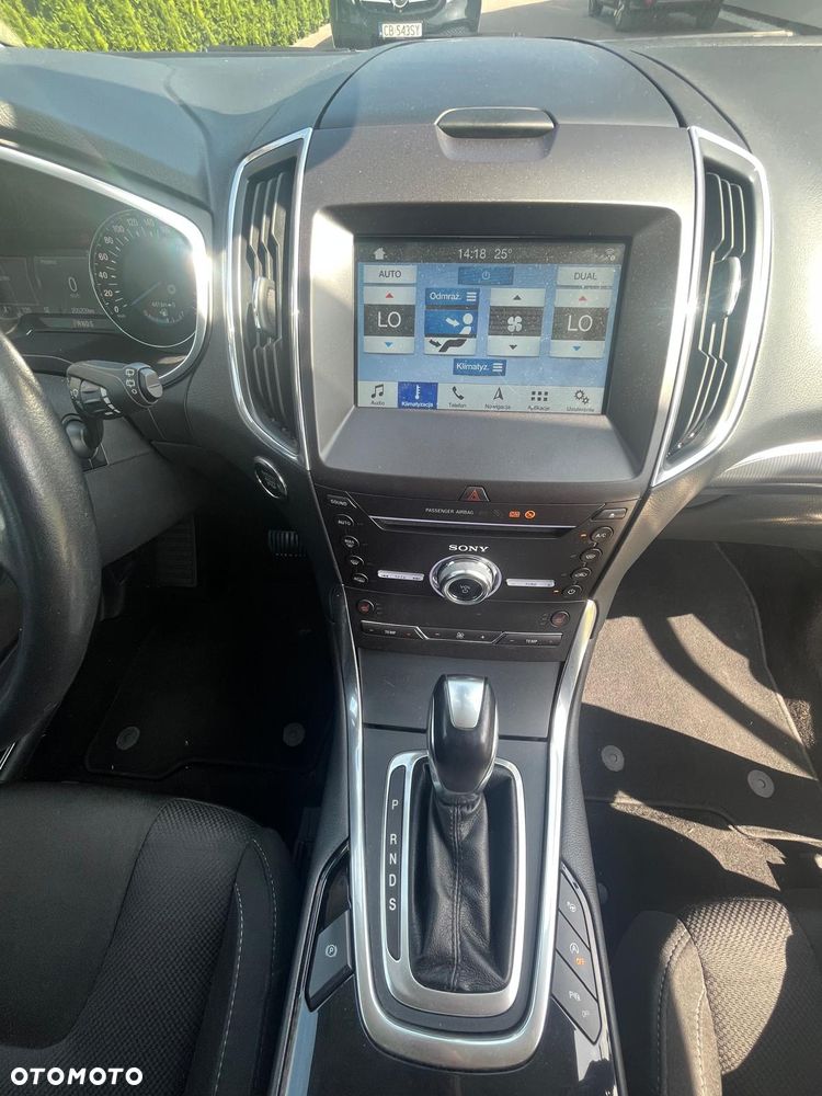 Ford S-Max - 9
