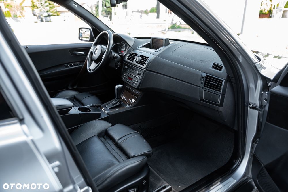 BMW X3 3.0i - 22