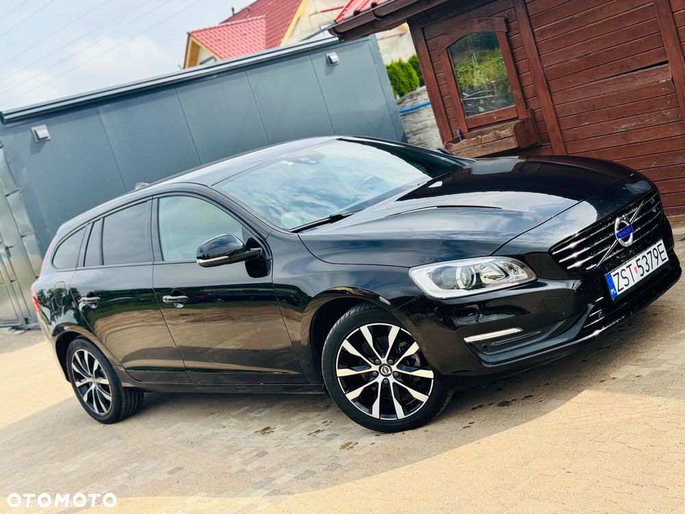 Volvo V60 D2 Drive-E R-Design Kinetic - 32