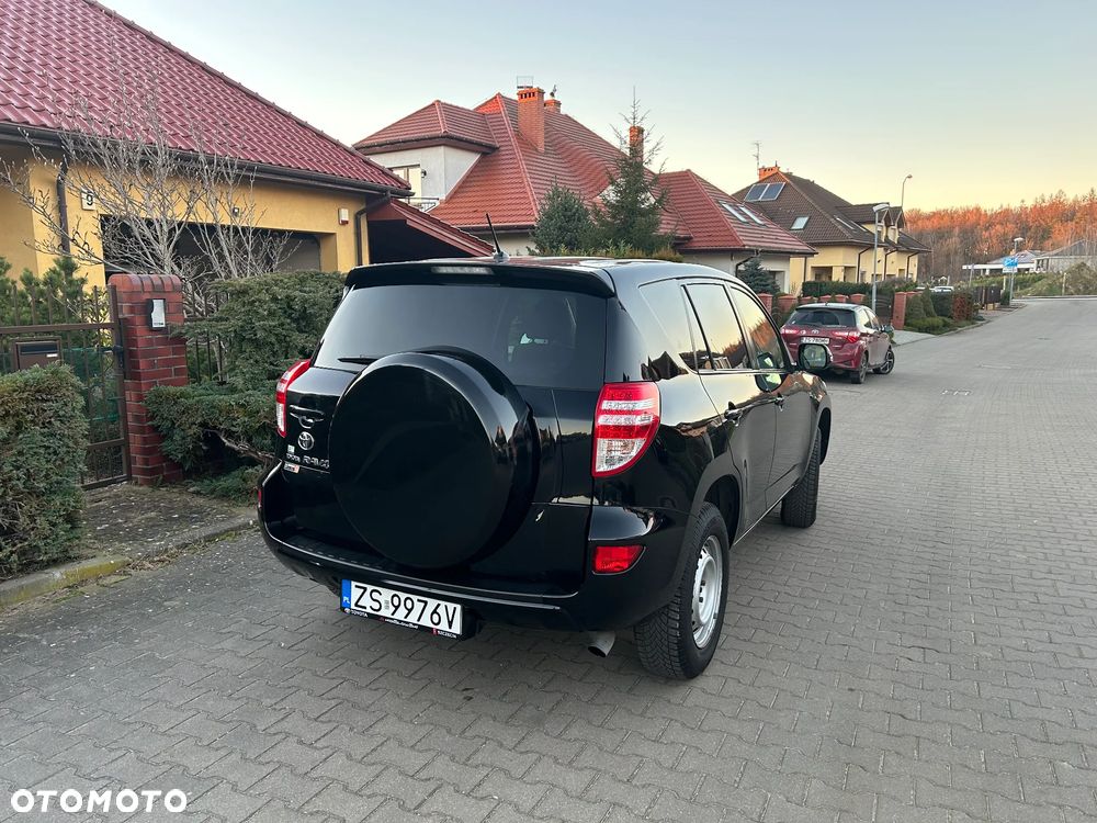 Toyota RAV4 - 4