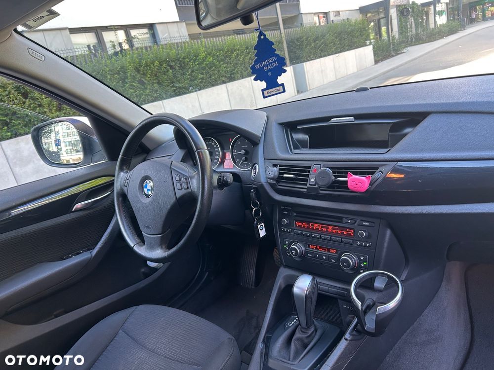 BMW X1 sDrive18d - 14