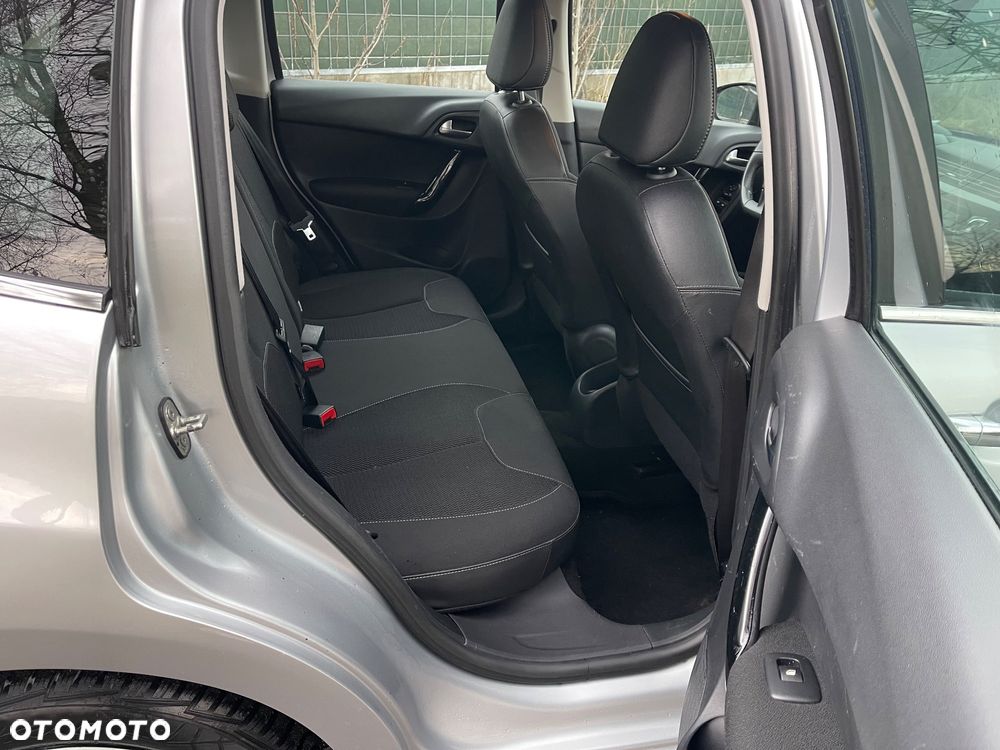 Citroën C3 Pure Tech (VTi) 82 Exclusive - 6