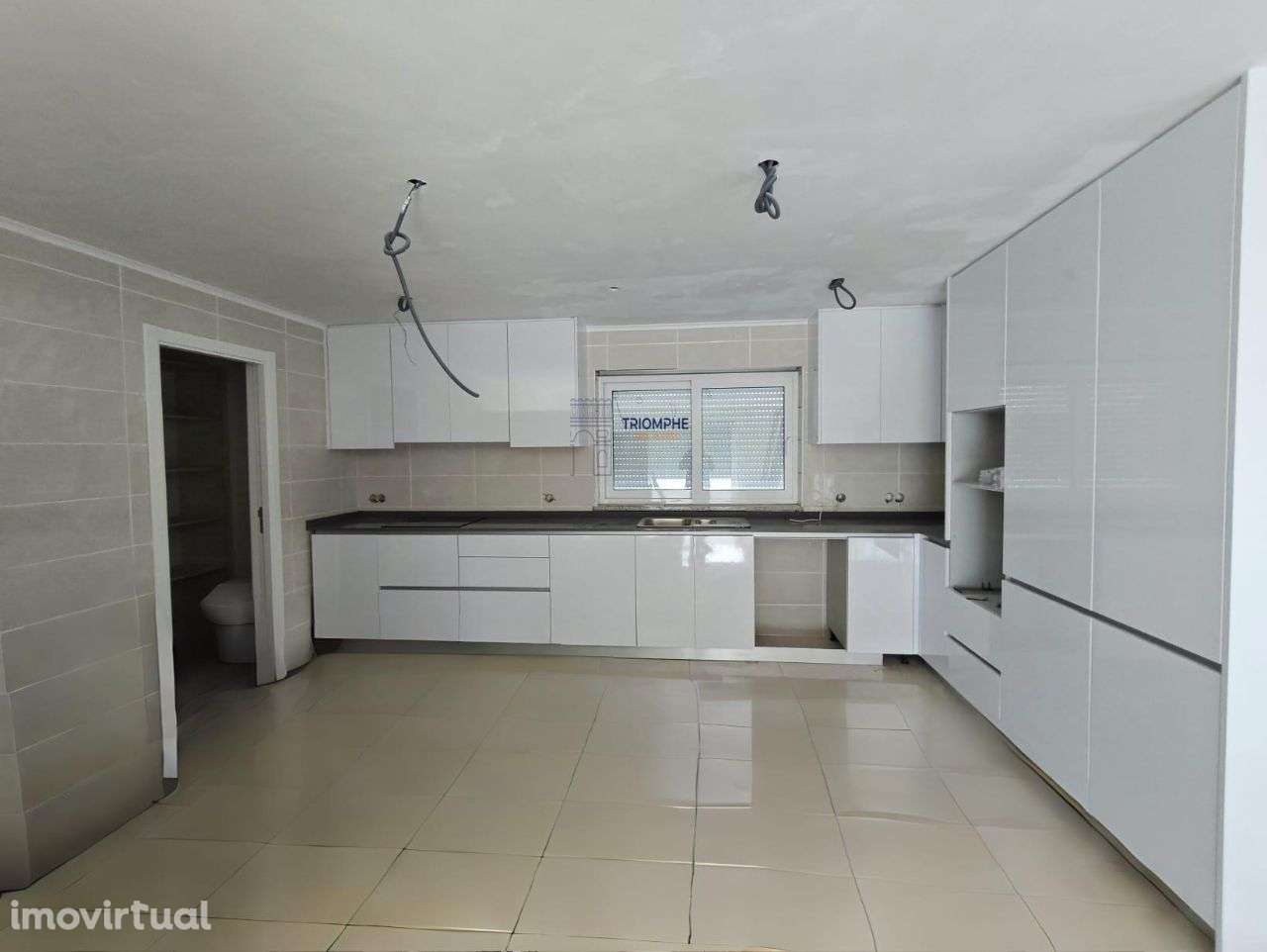 Moradia T3 Arquitetura Contemporânea Pataias, Alcobaça - Grande imagem: 3/18