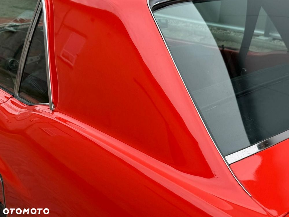 Ford Mustang - 40