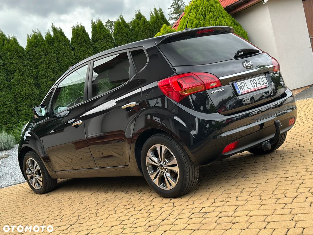 Kia Venga - 30