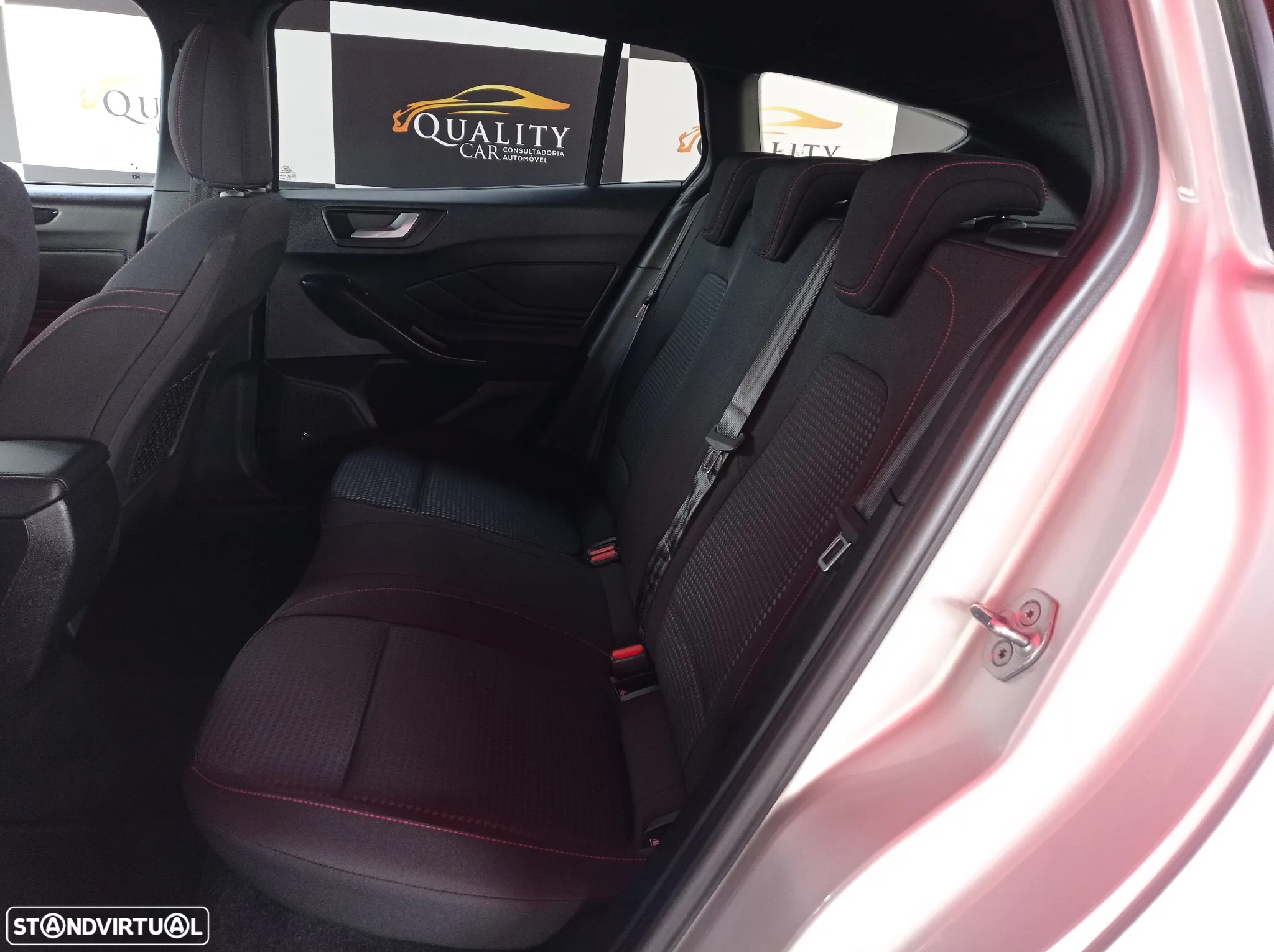 Ford Focus SW 1.0 EcoBoost ST-Line - 14