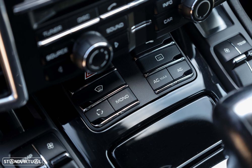 Porsche Cayenne 3.0 V6 - 25