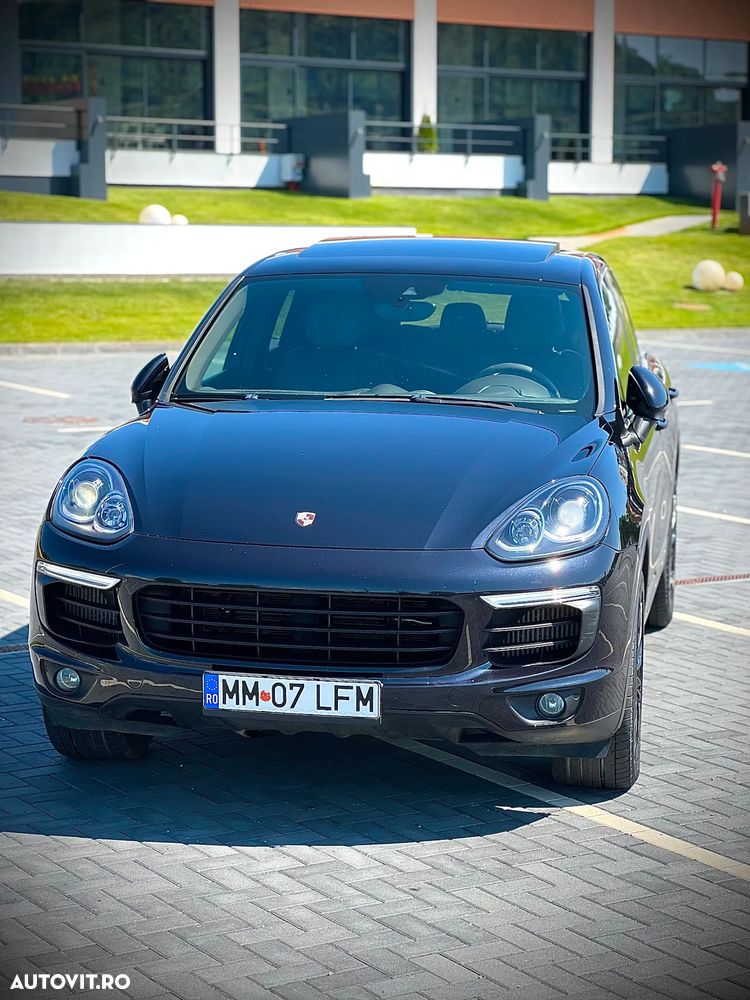 Porsche Cayenne 3.0 L - 23