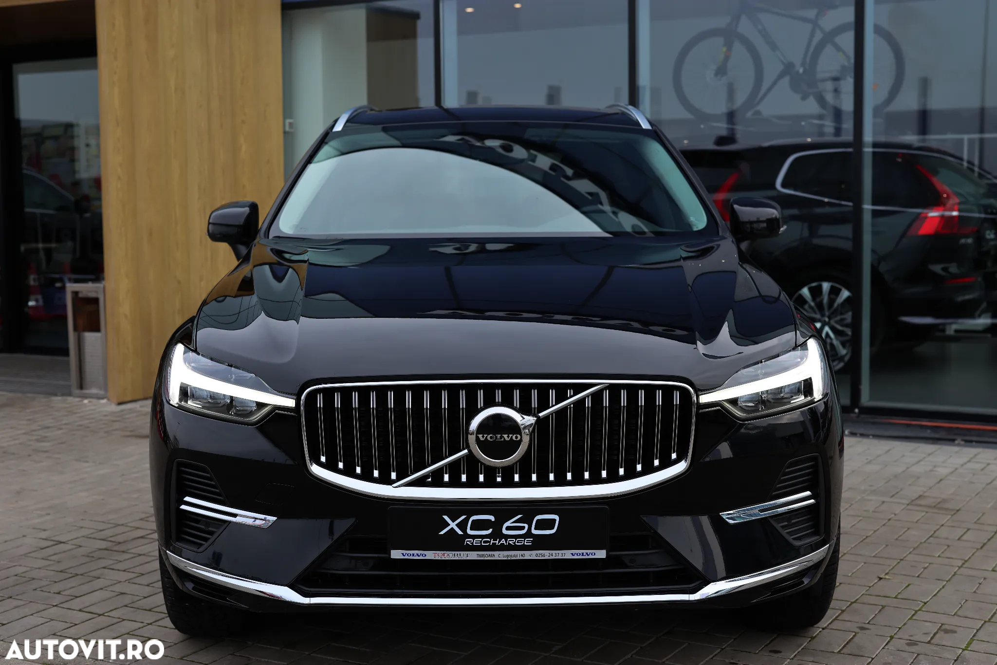 Volvo XC 60 Recharge T6 AWD AT Core - 26