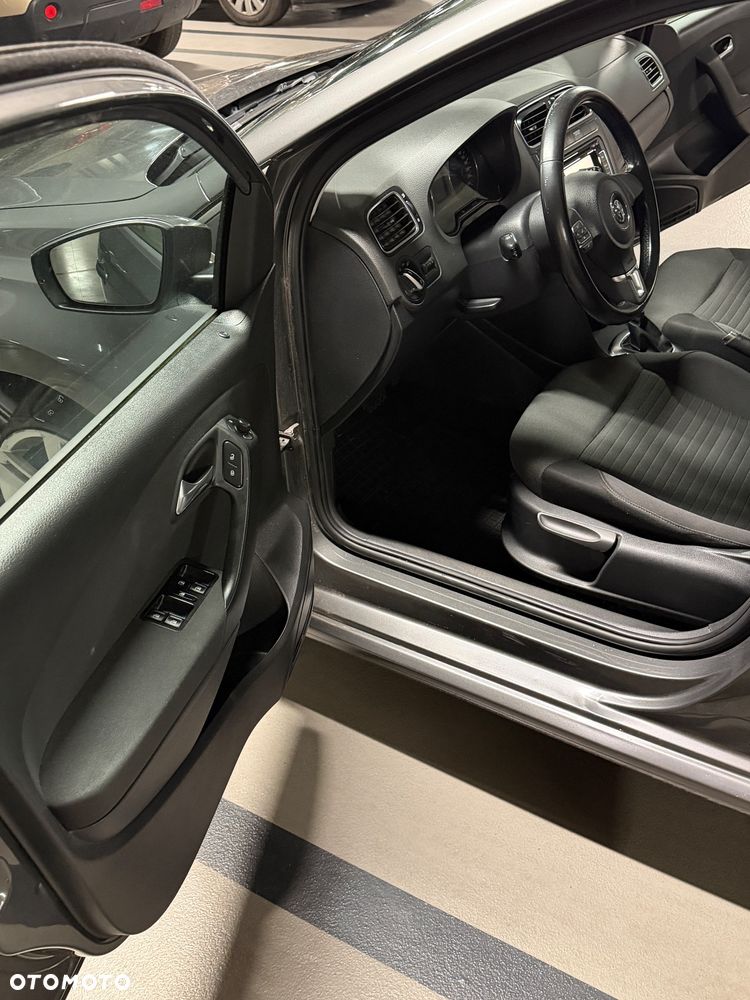 Volkswagen Polo - 8