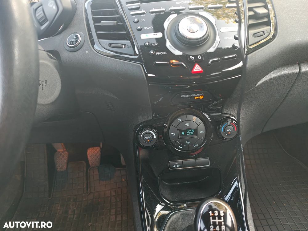 Ford Fiesta 1.6 TDCI DPF Titanium - 8