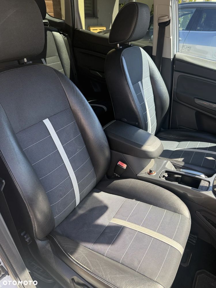 Ford Kuga 2.0 TDCi Titanium FWD - 10