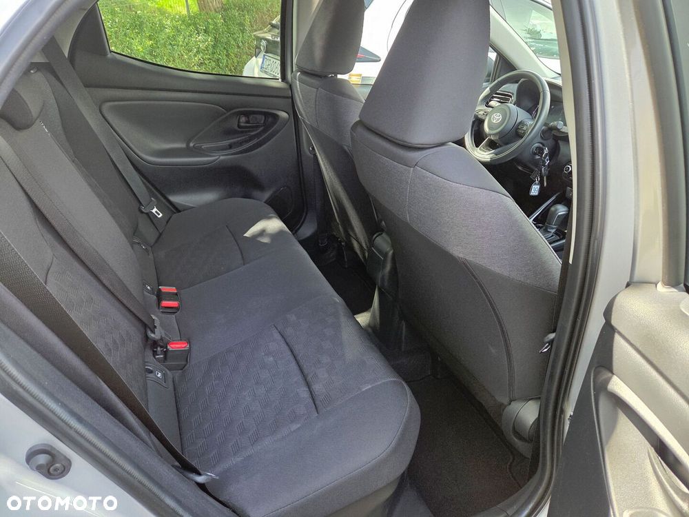 Toyota Yaris Hybrid 1.5 Style - 16
