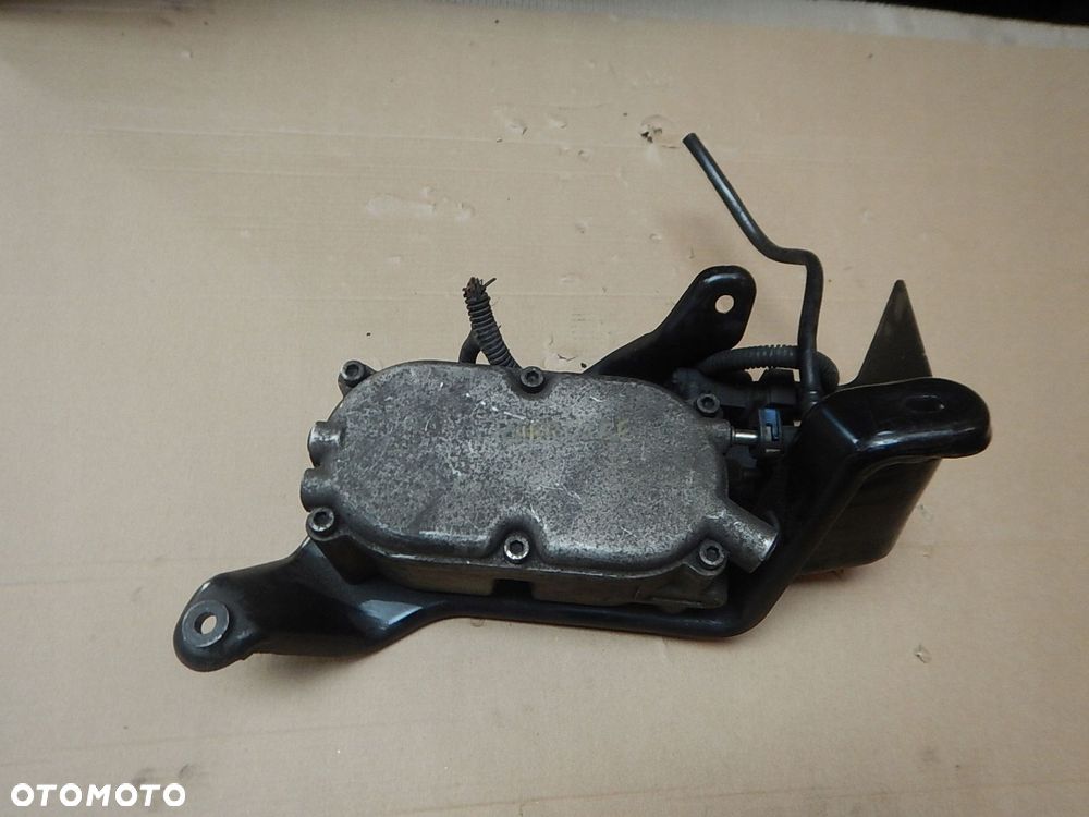 mocowanie obudowa filtra paliwa jeep grand cheroke wk2 3.0crd