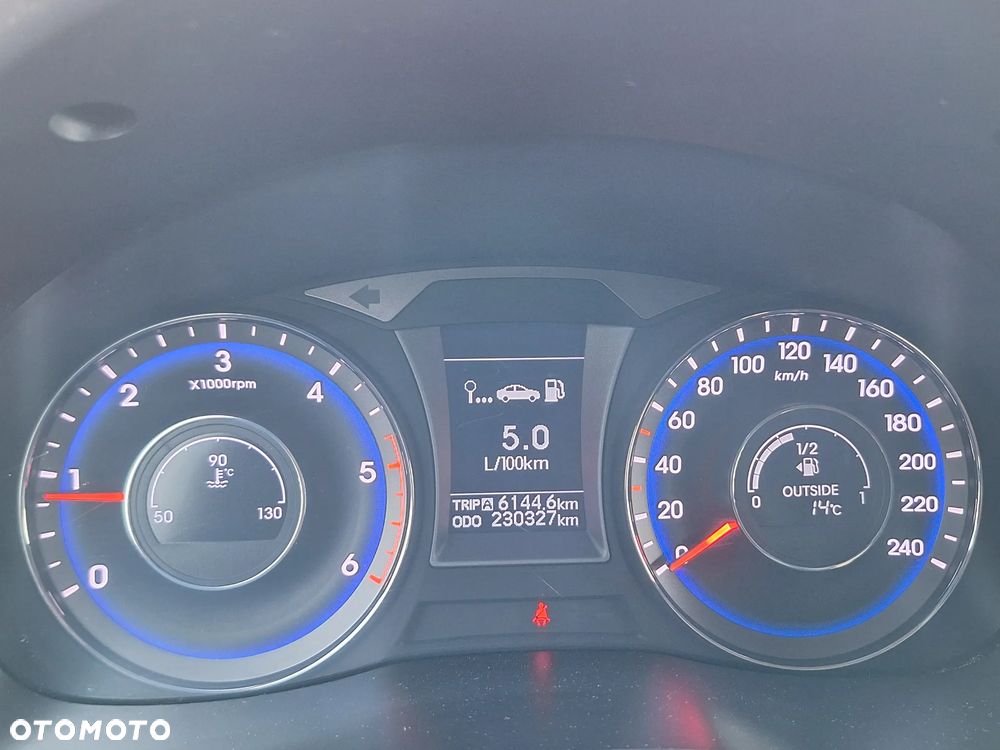 Hyundai i40 1.7 CRDi Comfort + - 26