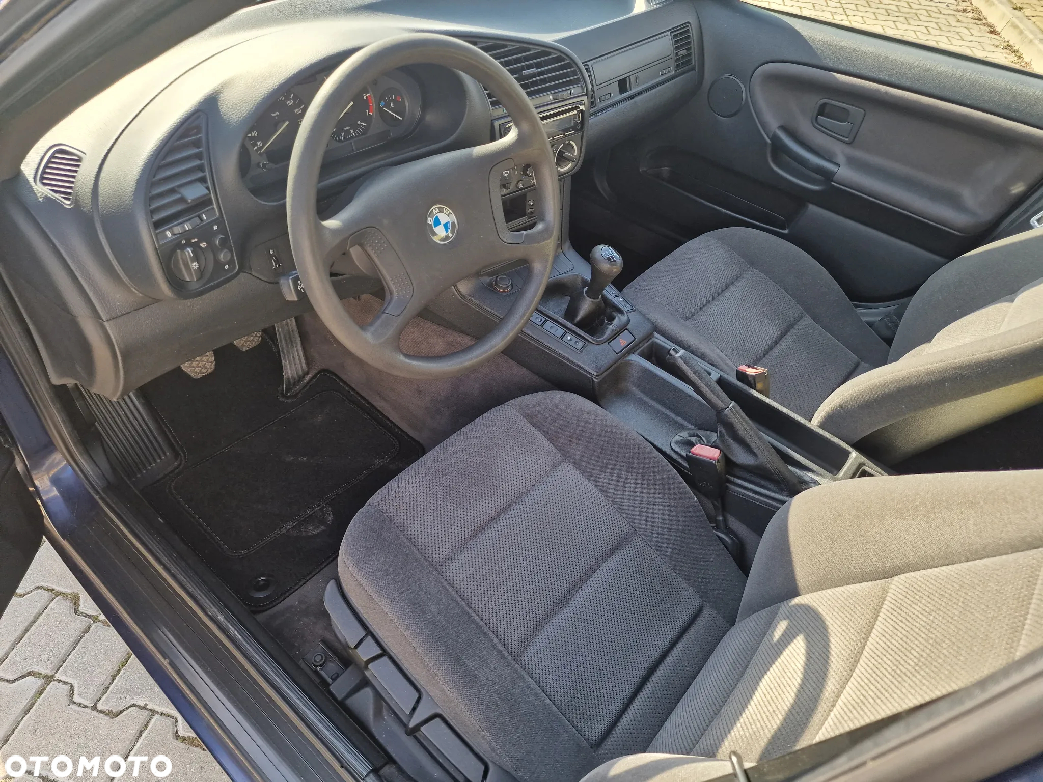 BMW Seria 3 318i - 20