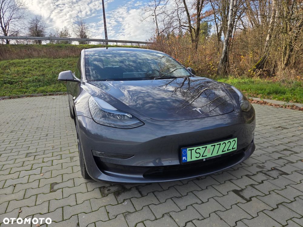 Tesla Model 3 - 16