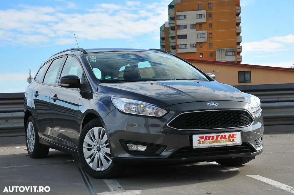 Ford Focus 1.0 EcoBoost Titanium - 1