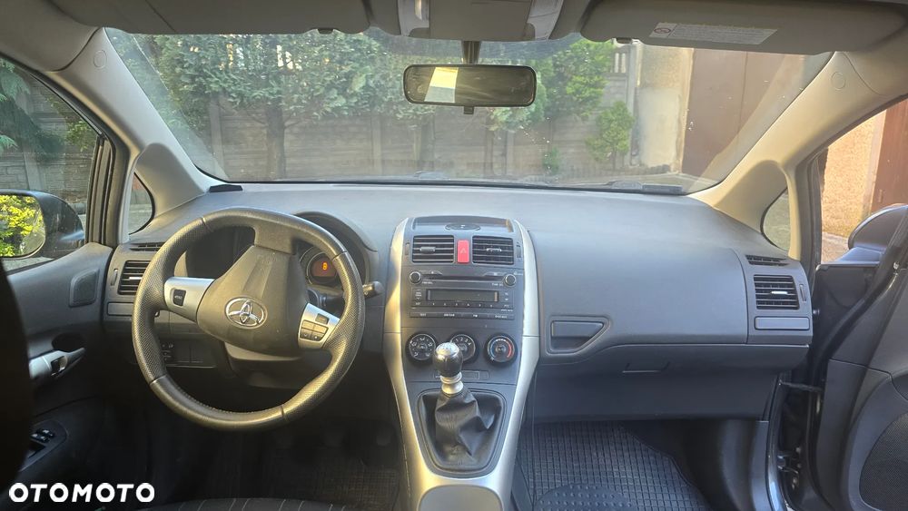 Toyota Auris - 9