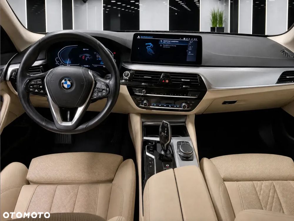 BMW Seria 5 530e PHEV - 5