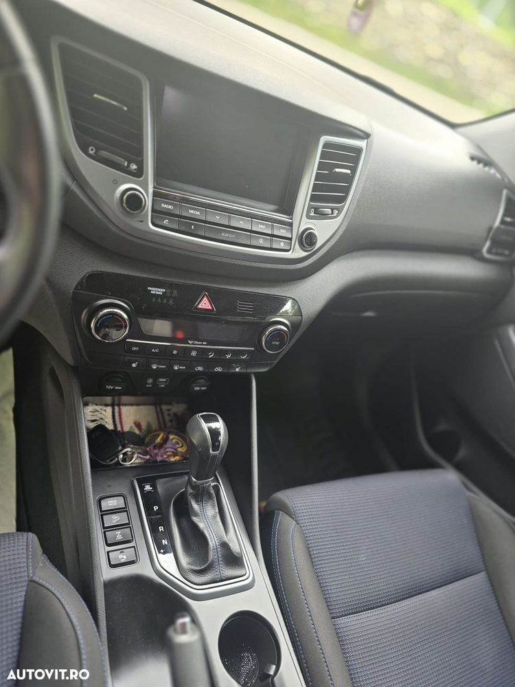 Hyundai Tucson 2.0 CRDI 4WD Automatik Style - 9