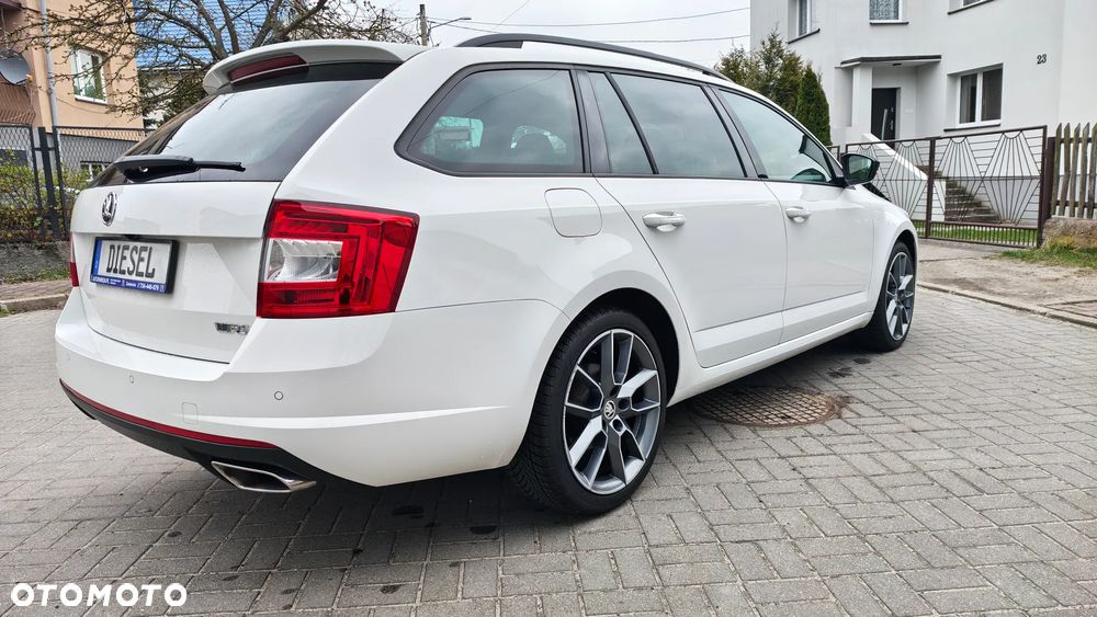 Skoda Octavia 2.0 TDI (Green tec) DSG RS - 2