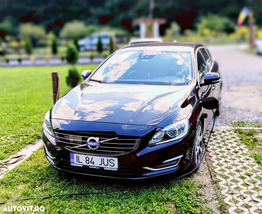 Volvo V60 D6 Plug-In-Hybrid AWD Geartronic Summum - 28