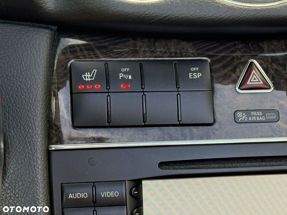 Mercedes-Benz CLK 350 Avantgarde - 22