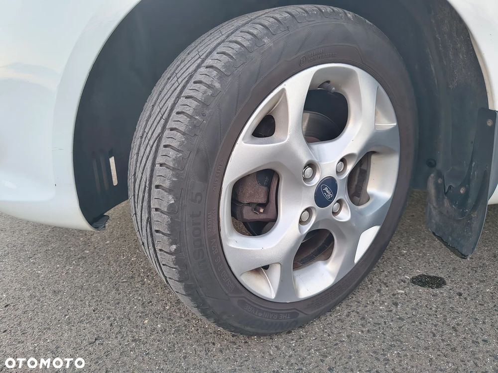 Ford Fiesta - 17
