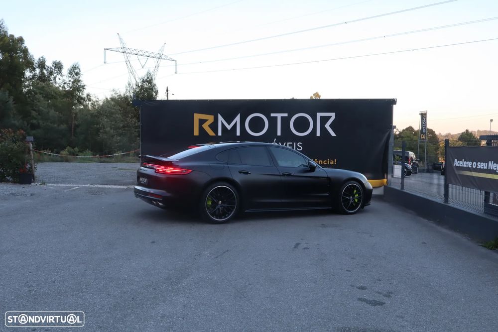 Porsche Panamera - 6