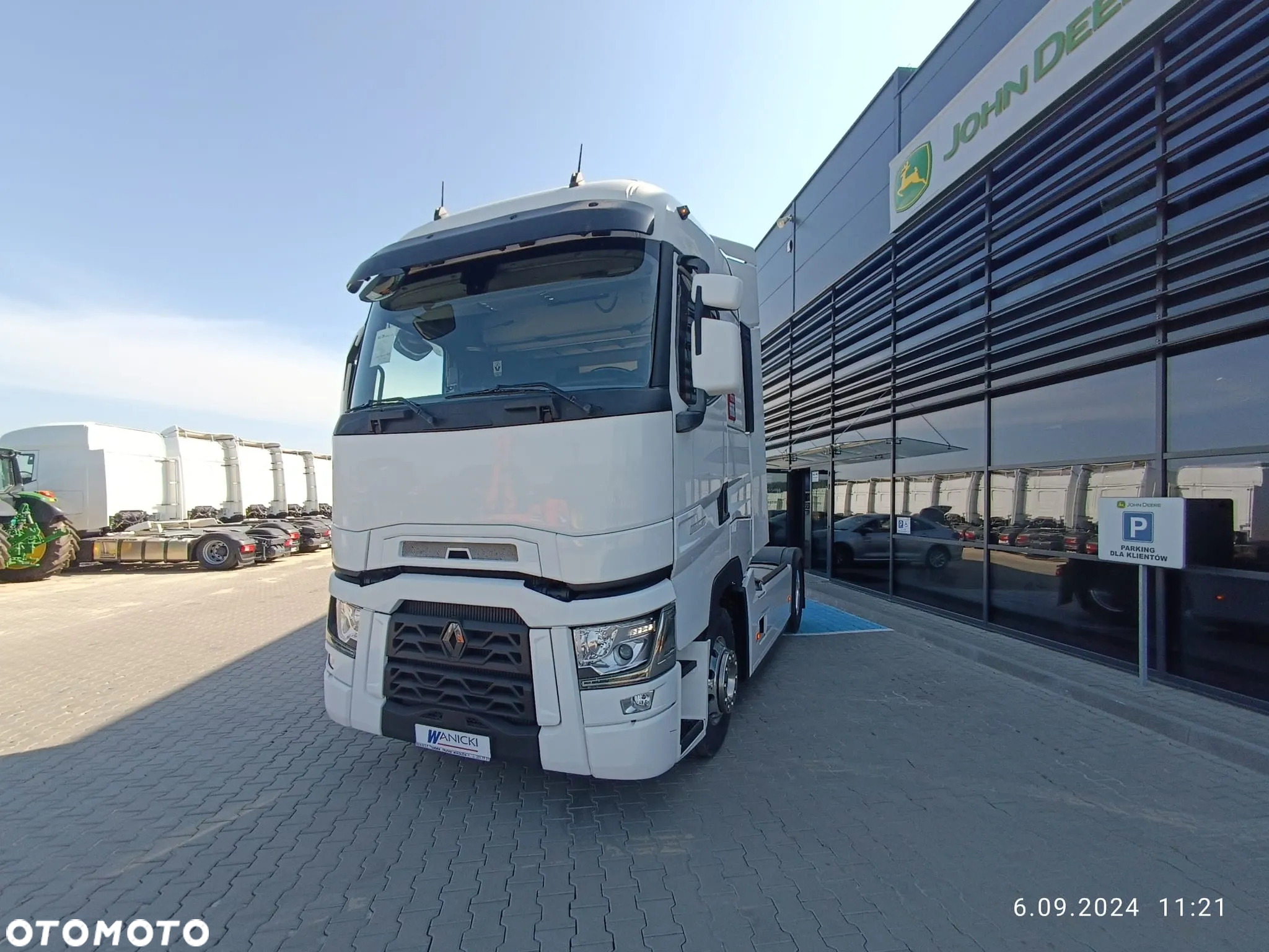 Renault T520 / STANDARD / HIGH / VEB - 22