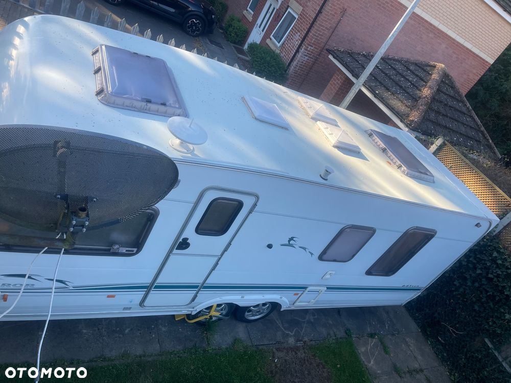 SWIFT Conqueror 645 Lux - 2