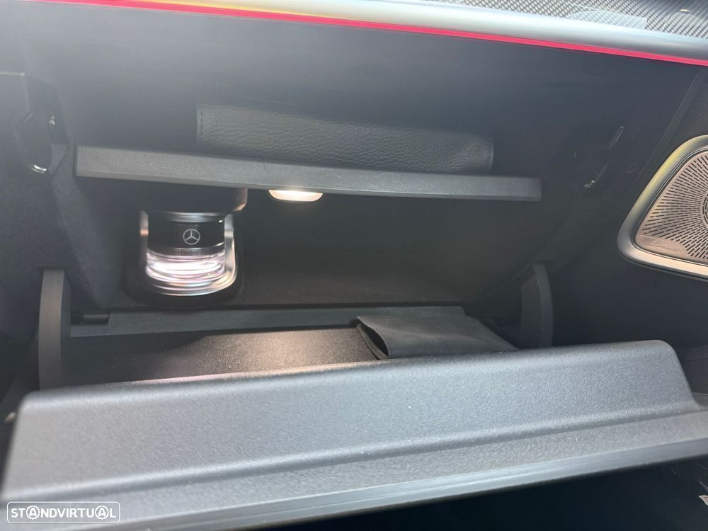 Mercedes-Benz C 300 e AMG Line - 17