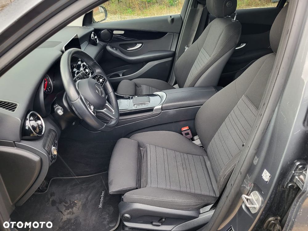 Mercedes-Benz GLC 220 d 4Matic 9G-TRONIC Exclusive - 22