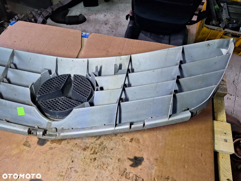 mercedes B-klasa w245 w169 GRILL  A1698800783 - 6