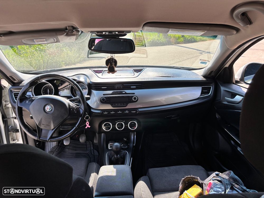 Alfa Romeo Giulietta 1.6 JTDM Distinctive - 6